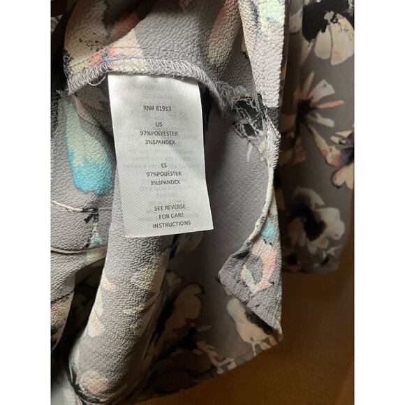 C & E Blouse Top Women Large Gray Floral Polyester Stretch Hi-Low Hem 3/4 Sleeve - Picture 5 of 5